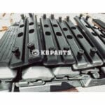 Guốc cao su máy xúc Daewoo