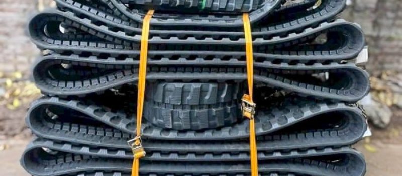 Xich-cao-su-may-xuc-komatu-1 Xích cao su máy xúc Komatsu chính hãng giá hạt rẻ